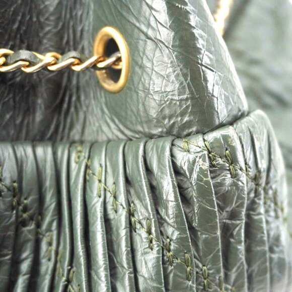 Chanel  Chevron Leather Drawstring Bucket Crossbody Bag Green - Picture 12 of 14